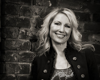 Vicki Monahan, Vocals