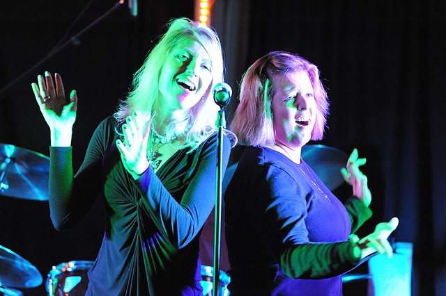 Drew's on the River 7181